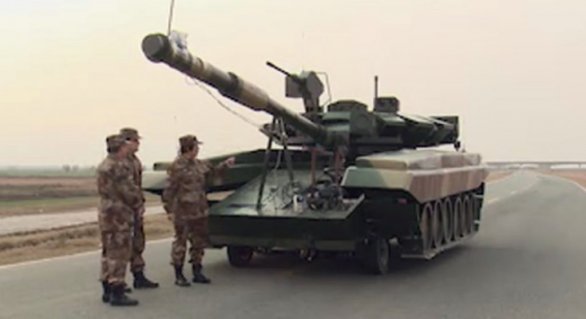Čínská armáda používá cvičné terče tanků T-90