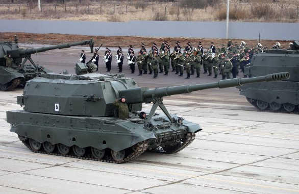 První samohybné houfnice Koalice-SV ráže 152 mm pro ruskou armádu