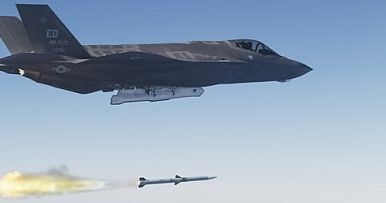 F-35 Lightning II: První ostrý odpal AIM-120 AMRRAM