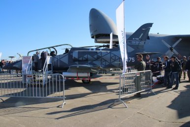 Letoun L-39NG pokračuje v letových zkouškách. Veřejnosti se poprvé ukázal na Dnech NATO.