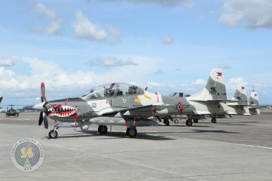 Filipínské letectvo převzalo bitevní letadla A-29B Super Tucano