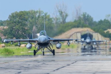 Dalších osm víceúčelových stíhaček F-16C/D pro Bulharsko